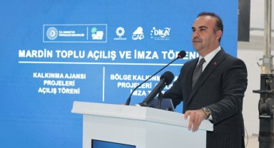 Bakan Kacır: Çatlak seslere en güçlü cevap burada çalışan makineler