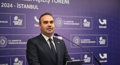 Bakan Kacır: Mobil cihaz kullanımında dünyanın çok ilerisindeyiz