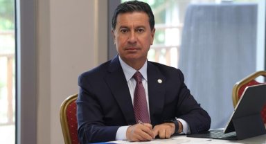 Başkan Aras, çeşitli temaslarda bulunmak üzere Fransa’ya gitti