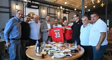 Başkan Eşki: Yunus Emre, Evka-4 ve Yeşilçam’da halı saha projeleri hızla hayata geçecek