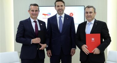 Bayraktar: BOTAŞ ile TotalEnergies arasında uzun dönemli bir LNG anlaşması imzaladık