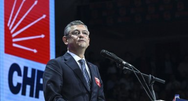 CHP Genel Başkanı Özel: Okullar açıldı ama çok sayıda öğrencinin karnı zil çalıyor