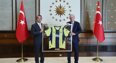 Cumhurbaşkanı Erdoğan, Fenerbahçe Spor Kulübü Yönetim Kurulu üyelerini kabul etti