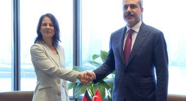 Dışişleri Bakanı Fidan, Almanya Dışişleri Bakanı Baerbock ile görüştü