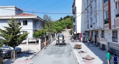 Esenyurt Belediyesi, yol yenileme çalışmalarını sürdürüyor