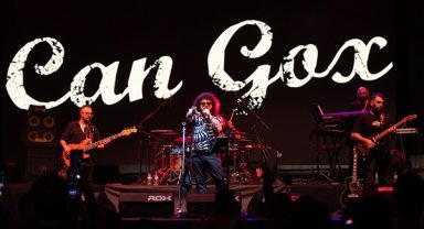 Kültürpark’ta Can Gox ve Sakiler konser verdi
