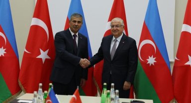 Milli Savunma Bakanı Güler, Azerbaycanlı mevkidaşı Hasanov ile bir araya geldi