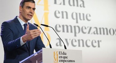 Sanchez, Çin Başbakanı Li Qiang ile bir araya geldi