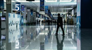 Savunma Sanayii Başkanı Görgün, ADEX Fuarı’nın ikinci gününde görüşmelerini sürdürüyor