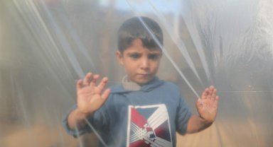 UNRWA: Ekipler, Gazze Şeridi'nin orta bölgesindeki çocuklara çocuk felci aşısı sağladı