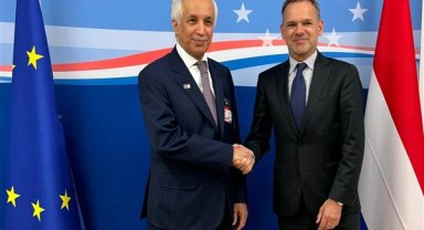 Al Muraikhi, Hollanda Dışişleri Bakanı Veldkamp ile bir araya geldi