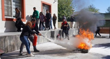 Diyarbakır’da öğrenci yurdunda yangın tatbikatı yapıldı