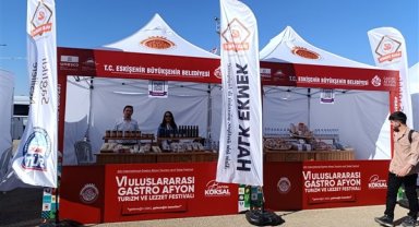 Eskişehir Büyükşehir Belediyesi, Afyon Turizm ve Lezzet Festivali’nde stant açtı