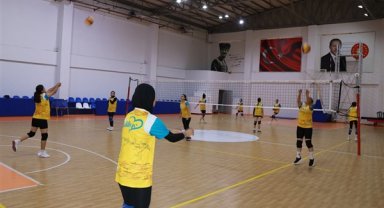 Halilliye'de Spor Merkezleri ile gençlere vakit geçirecekleri ortamlar sunuluyor