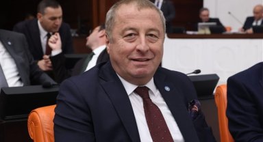 İYİ Partili Olgun: Muhtarlar, devlet ile halkın arasında bir köprü görevi görüyor
