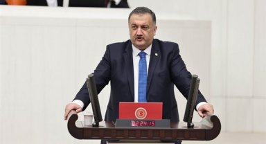 Karal: Ziraat Bankası’nın bir futbolcuyu seçmesinde kamu yararı var mıdır?