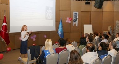Küçükçekmece Belediyesinden meme kanseri semineri