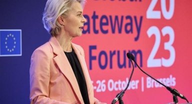 Leyen: Akdeniz uzun zamandır üç kıtaya açılan önemli bir kapı olmuştur