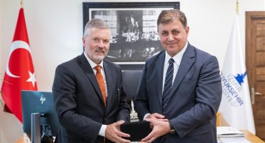 Norveç Büyükelçisi Gaarder’den Başkan Tugay’a ziyaret
