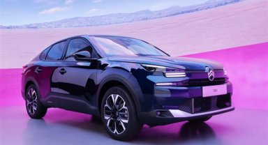 Yenilenen Cıtroen C4 ve C4 X Paris’te sahneye çıktı