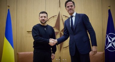 Zelenski: Ukrayna NATO'nun 33. üyesi olmayı hak ediyor