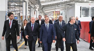 Bakan Kacır: Hiçbir sanayi sektörünü geride bırakmadık
