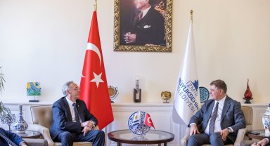 Başkan Tugay, Uruguay Büyükelçisi Cayrus ile görüştü