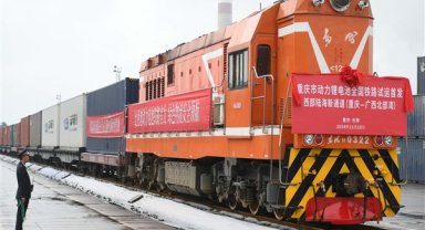 Çin, lityum pilleri için demiryolu taşımacılığı denemesini başlattı
