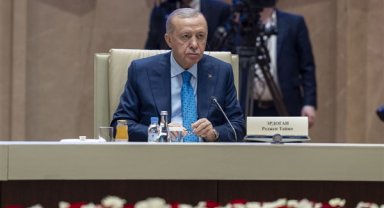 Cumhurbaşkanı Erdoğan: Türk dünyası olarak İsrail'e karşı güçlü duruş sergilemeliyiz