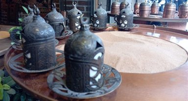 Diyarbakır'da kumda kahve ilgi görüyor