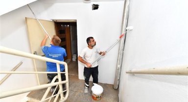 İzmir'deki yangında hasar gören Manolya Apartmanı'nda çalışmalar tamamlandı