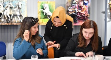 Kayseri’de ‘Soğuk Porselen Hamuru ile Dekoratif Fincan Yapımı’ etkinliği düzenlendi