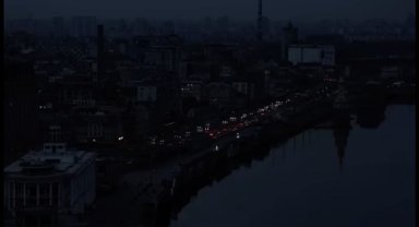 Kiev ve Ukrayna'nın üç bölgesinde acil elektrik kesintileri başlatıldı