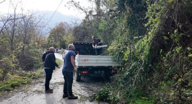 Sapanca’da şiddetli rüzgar ve fırtına hayatı olumsuz etkiledi