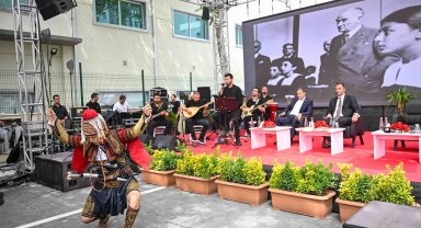 Abide-i Hürriyet Meydanı düzenlenen törenle açıldı