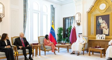 Al Sani, Venezuela Cumhuriyeti'nin İcra Başkan Yardımcısı Gomez ile görüştü