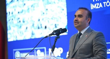 Bakan Kacır, AK Parti Genel Sekreteri İnan ve Genel Başkan Yardımcısı Yayman ile görüştü