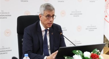 Bakan Memişoğlu’ndan Ebeler Haftası mesajı
