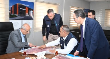 Başkan Er, Altay Kışlası'ndaki iş yerlerinin yapımını yerinde inceledi