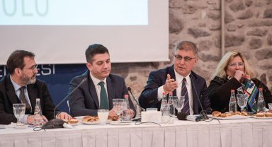 Başkan Tugay’dan kentsel dönüşümde kararlılık mesajı