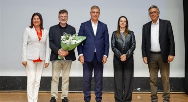 Başkan Tugay Foça efsanesinin belgeselini izledi