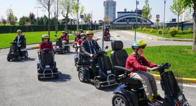 Başkan Yıldırım, geleceğin sürücüleriyle parkurda buluştu