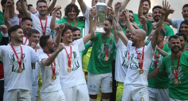 Bursaspor, 64 takım içinde sezonun en başarılı takımı oldu