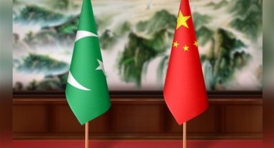 Çin ve Pakistan dışişleri bakanları bir telefon görüşmesi yaptı