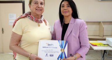 Çukurova'nın üreten kadınlarına dijital pazarlama eğitimi