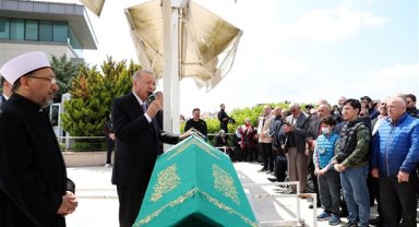 Cumhurbaşkanı Erdoğan, hayatını kaybeden Kahraman'ın cenazesine katıldı