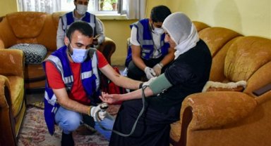 Diyarbakır'da evde sağlık ve bakım hizmeti veriliyor