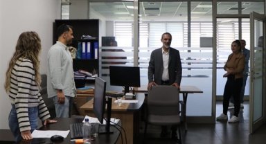 Eş Başkan Dündar, belediye personeliyle buluştu