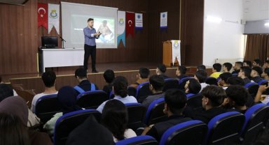 Haliliye Belediyesi’nden sınava hazırlanan gençlere motivasyon desteği