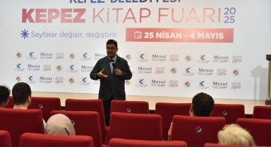 Kepez’de “Düşünen Makine Çağında İnsan Olmak” konuşuldu